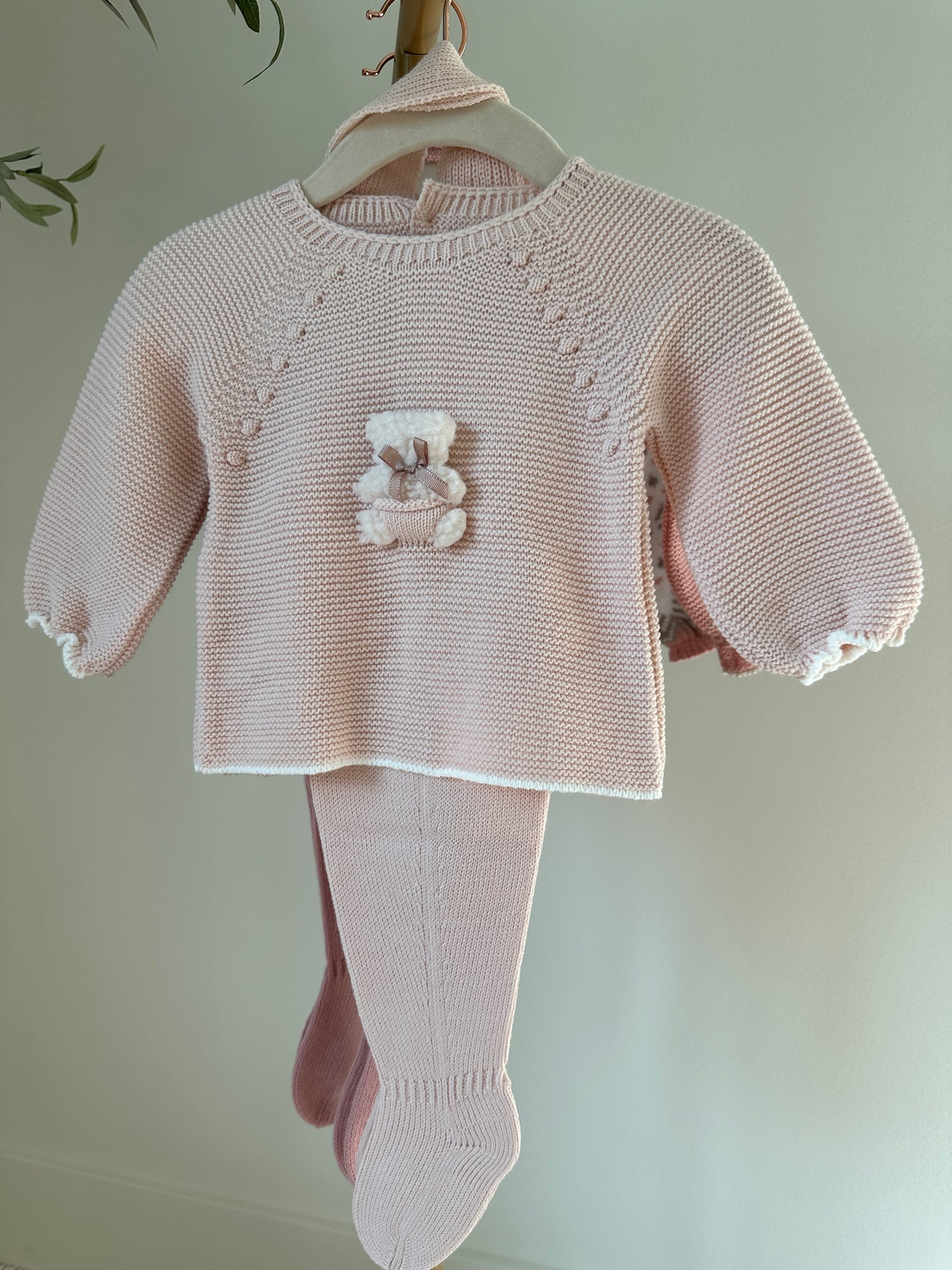 Cozy Teddy Knitwear Outfit